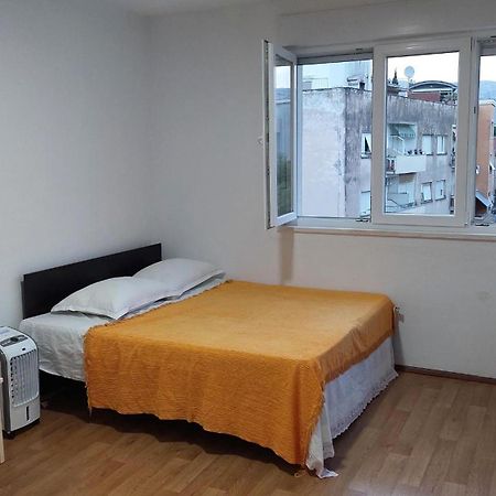 ספליט Room With Private Toilet And Terrace In City Center In Shared Apartment מראה חיצוני תמונה