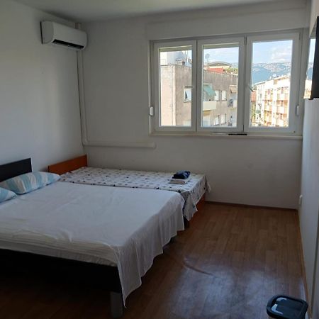 ספליט Room With Private Toilet And Terrace In City Center In Shared Apartment מראה חיצוני תמונה