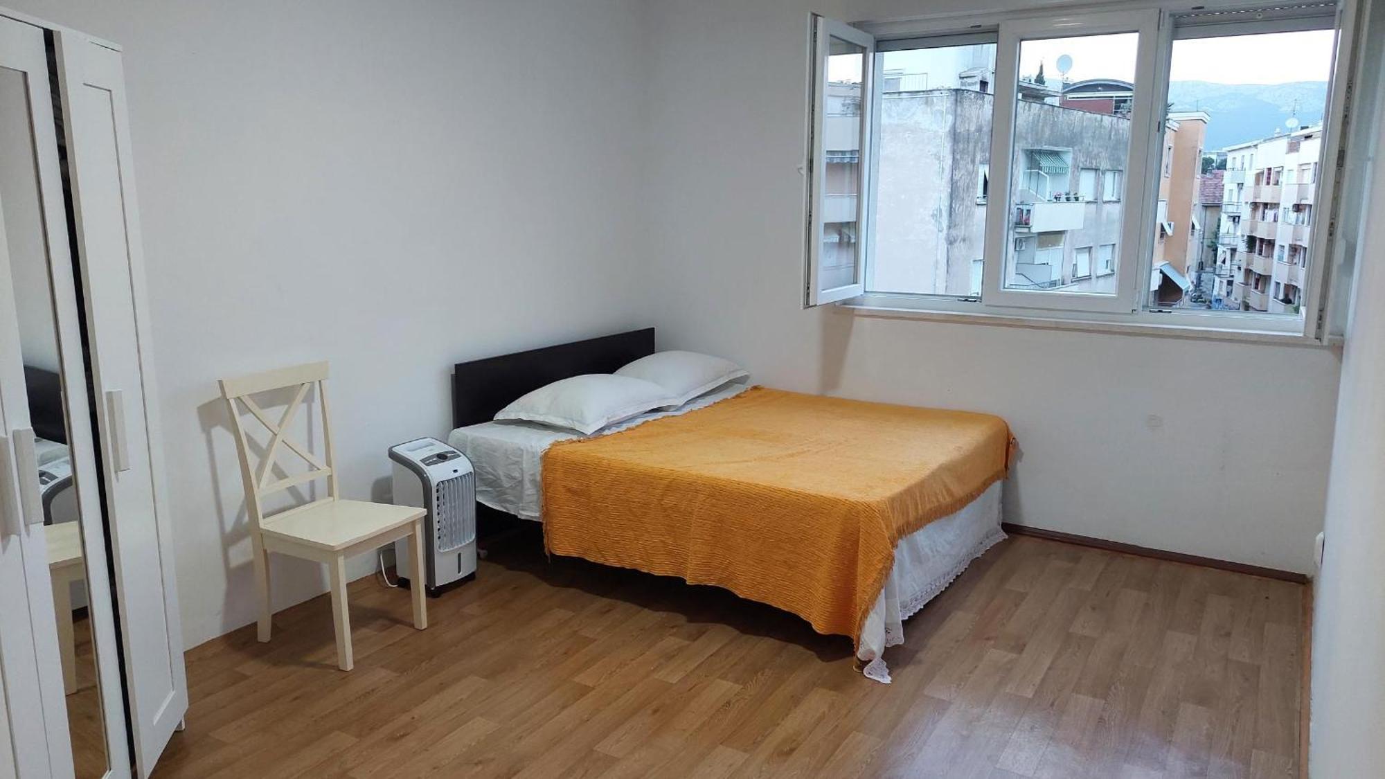 ספליט Room With Private Toilet And Terrace In City Center In Shared Apartment מראה חיצוני תמונה